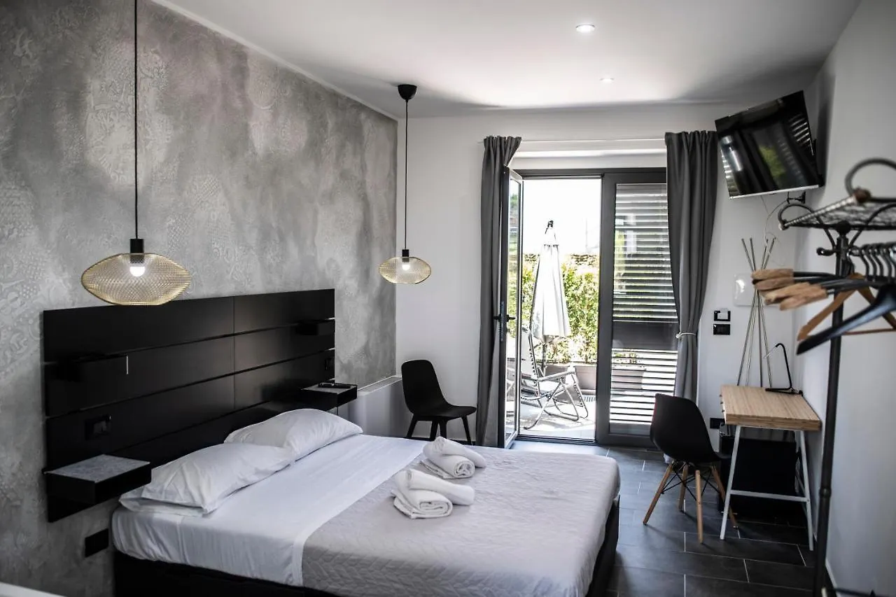 B&B Màkari holiday home Barcellona Pozzo di Gotto Bed & Breakfast