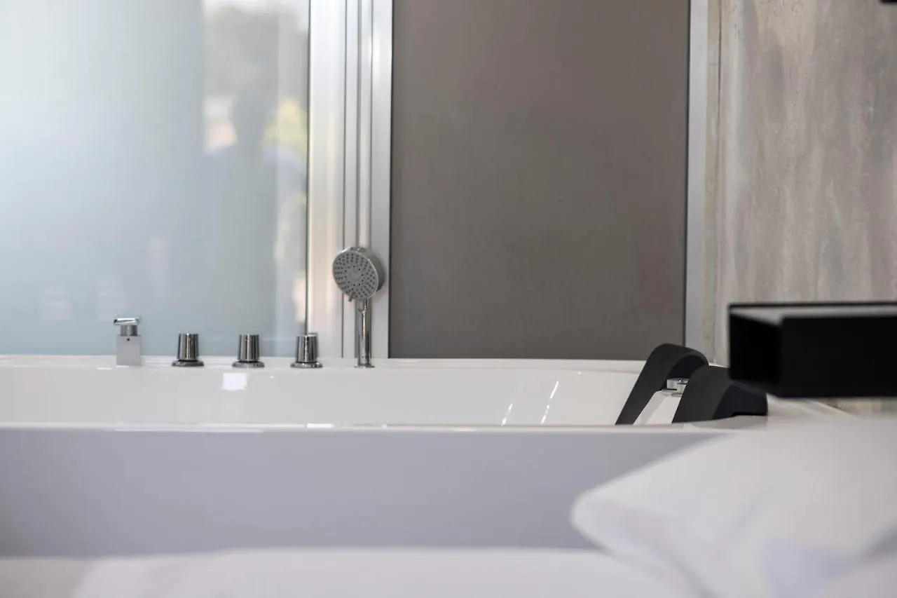 B&B Màkari holiday home Barcellona Pozzo di Gotto Bed & Breakfast